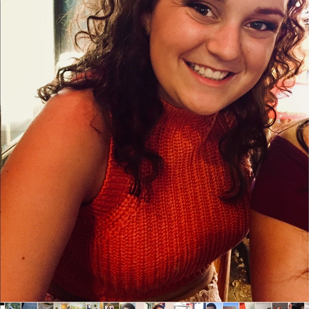 Orange knitted Sleeveless top